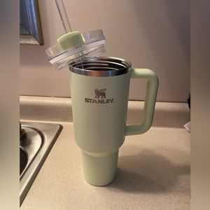 Stanley Tumbler Quencher H2.0 FlowState 40oz.